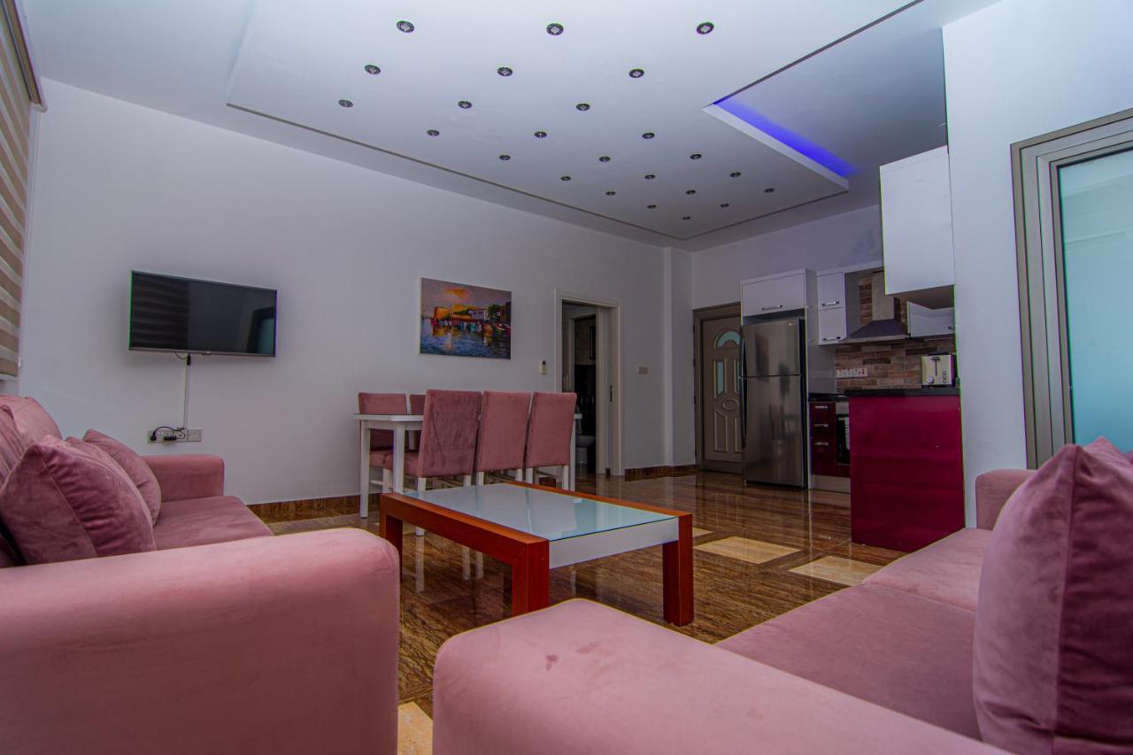 Metin Houses Кирения Экстерьер фото