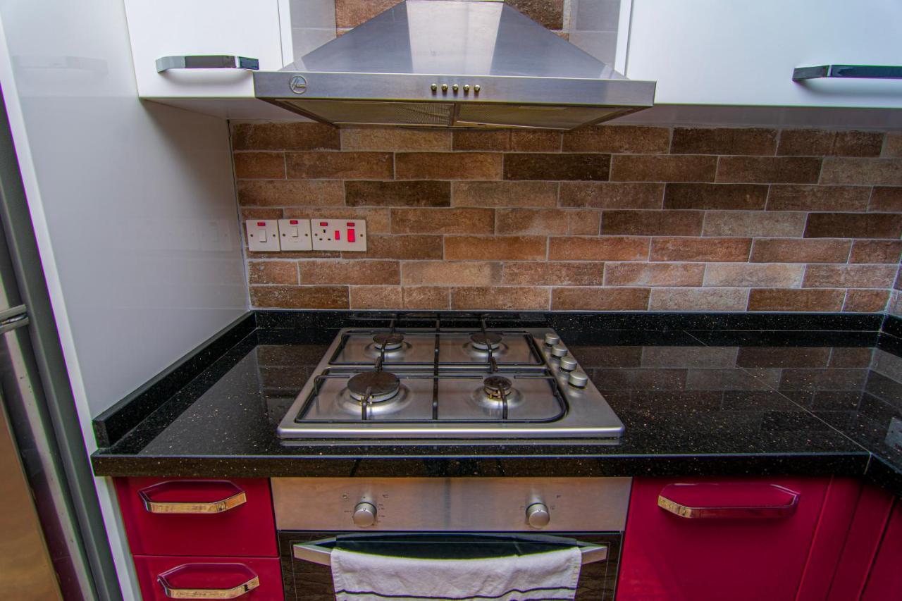 Metin Houses Кирения Экстерьер фото