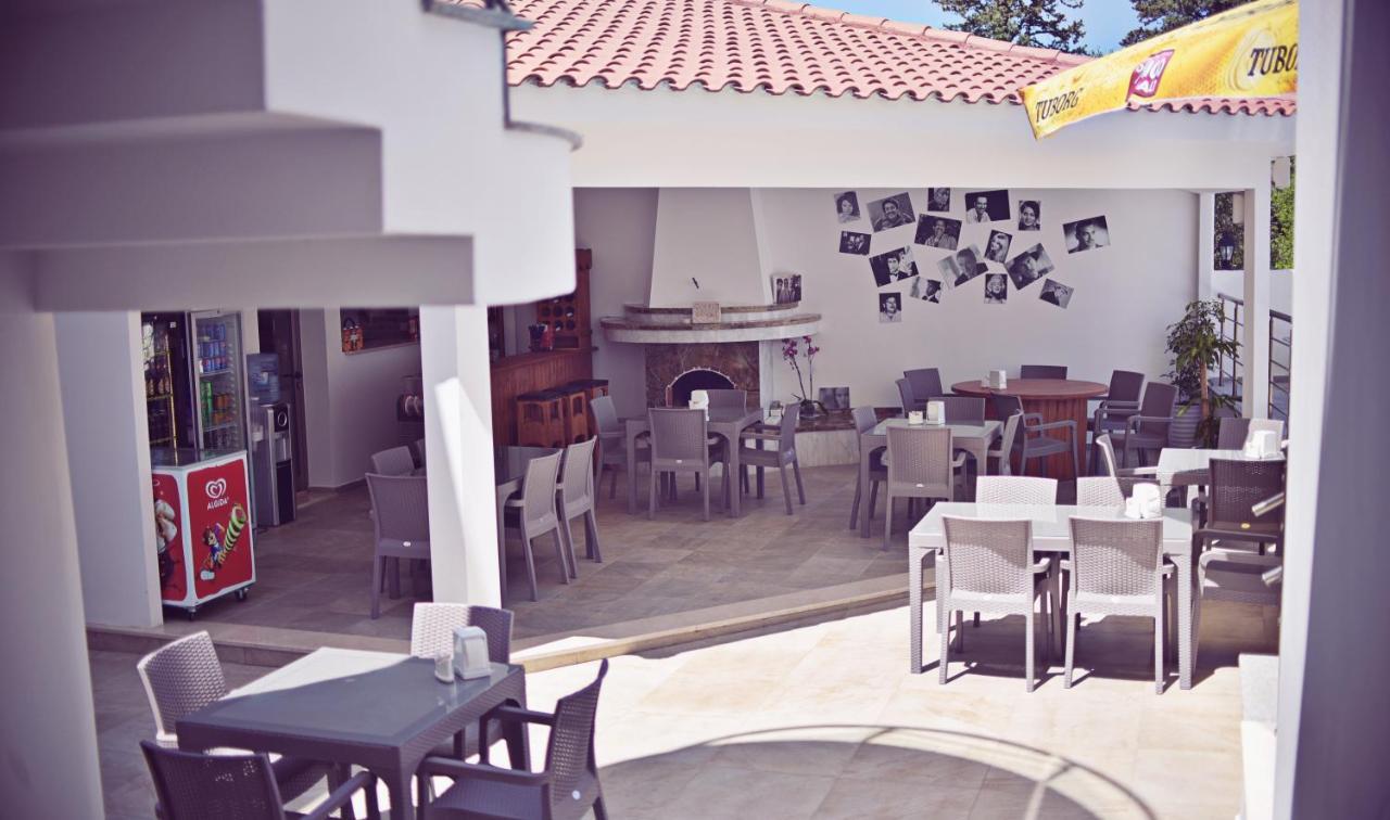 Metin Houses Кирения Экстерьер фото