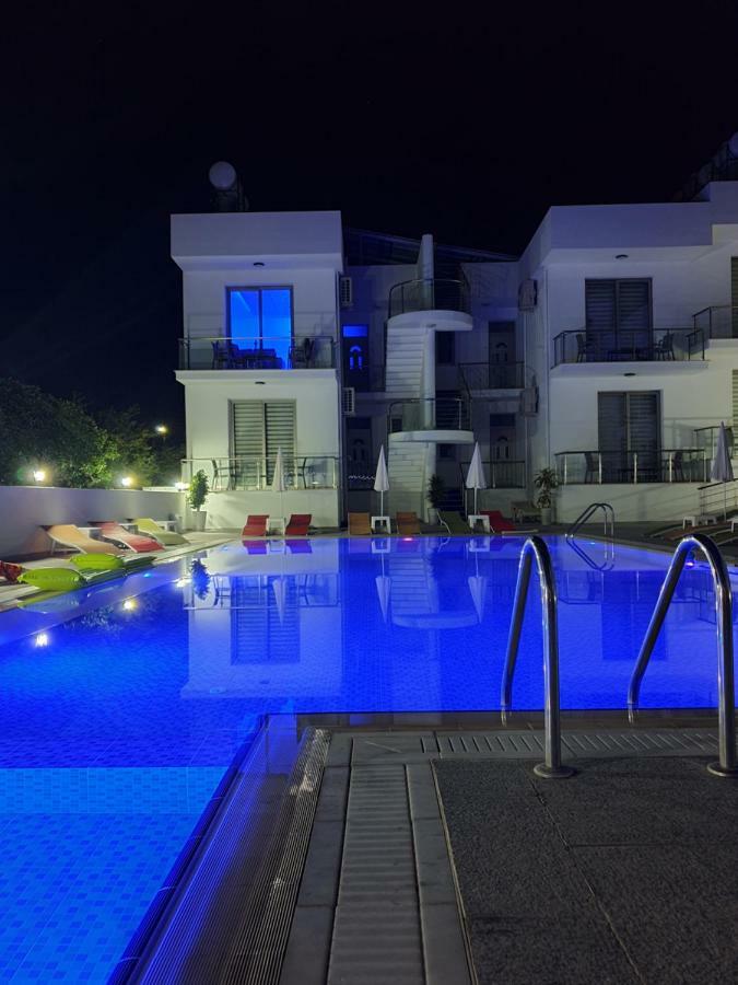 Metin Houses Кирения Экстерьер фото